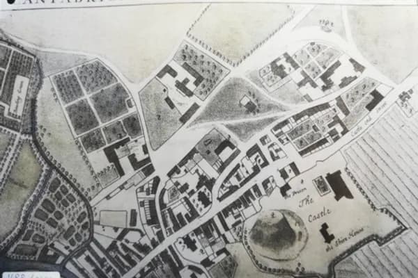 Castle Hill photo 3