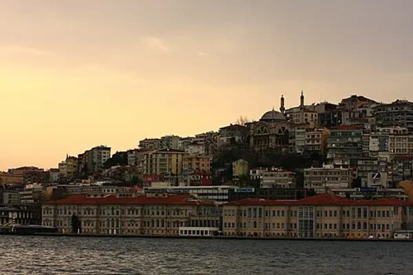 Cihangir photo 1