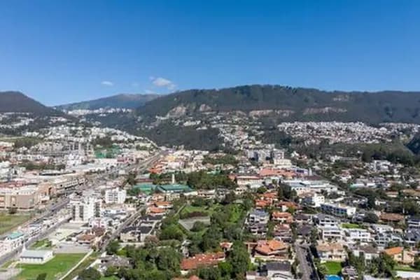 Cumbayá photo 1