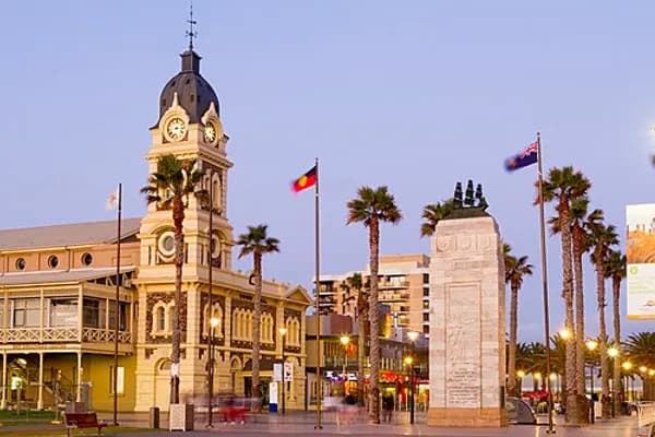 Glenelg photo 1