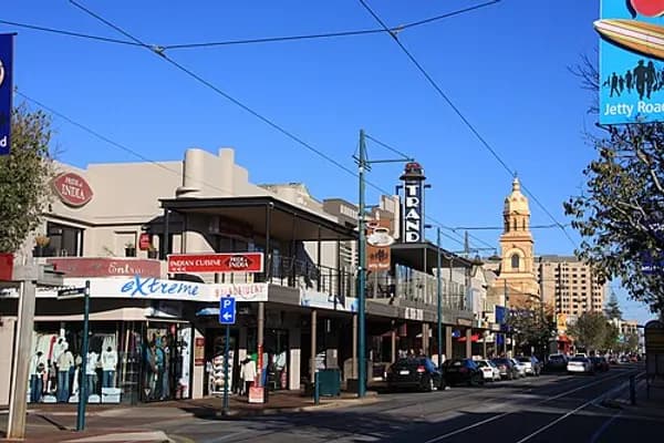 Glenelg photo 3