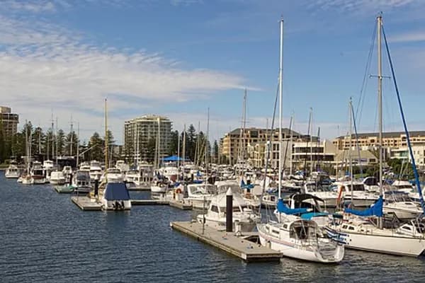 Glenelg photo 4