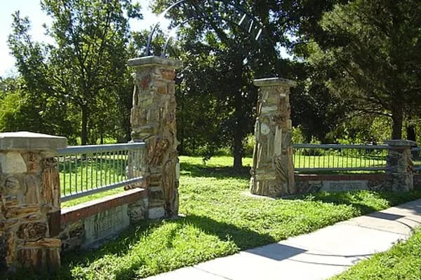 Hyde Park photo 3