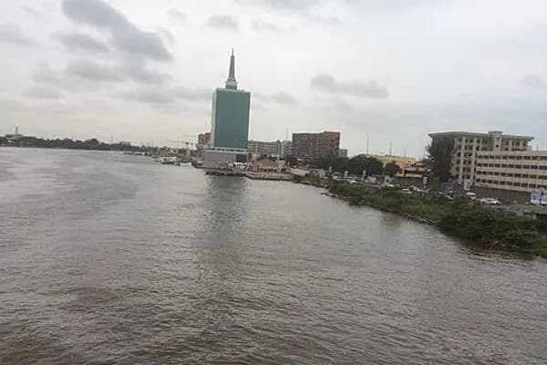 Ikoyi photo 3