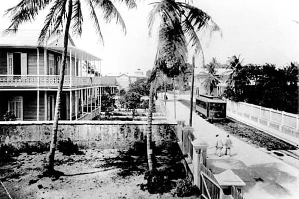 Miramar photo 5