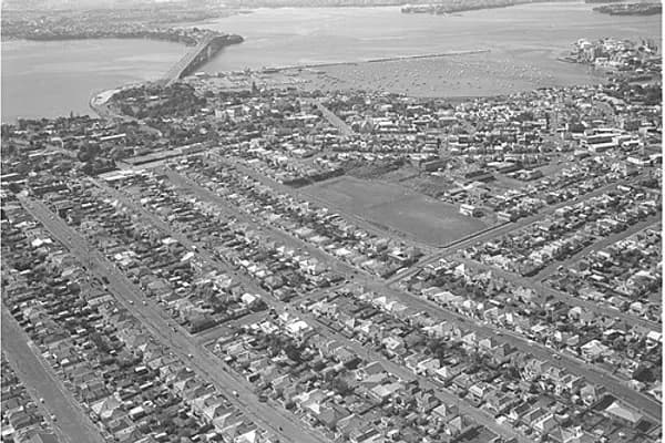 Ponsonby photo 3