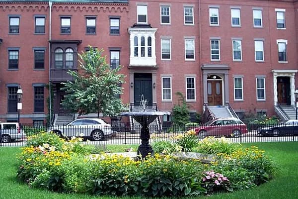 South End photo 1