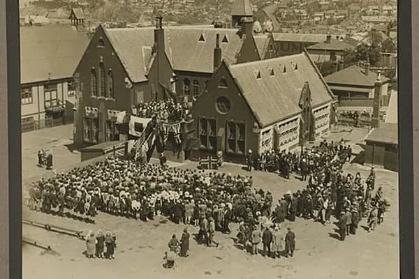 Lyttelton photo 4