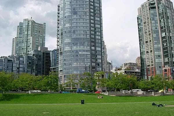 Yaletown photo 2